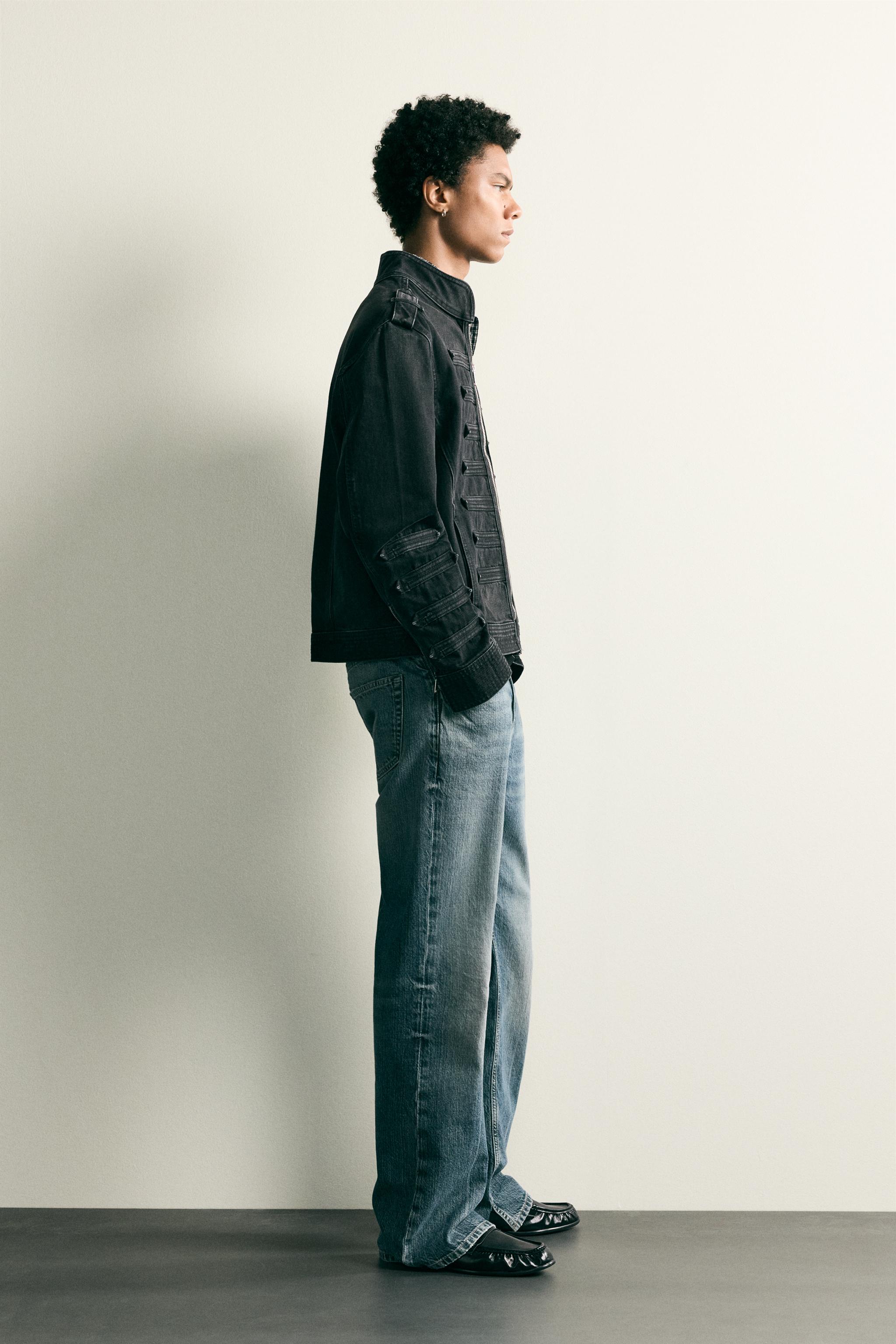 CROPPED FIT TAB DETAIL JACKET